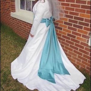 David’s Bridal Wedding Dress & Modesty Jacket